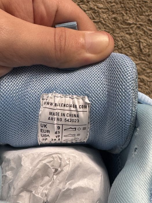 Balenciaga Track Baby blue 43 noi cu cutie