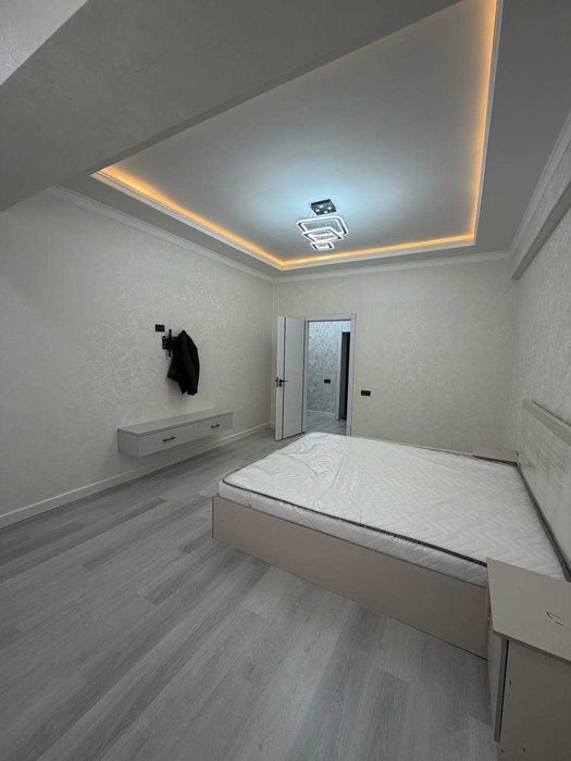 Сдаётся 1х квартира на 8 этаж орр 5-МИКР