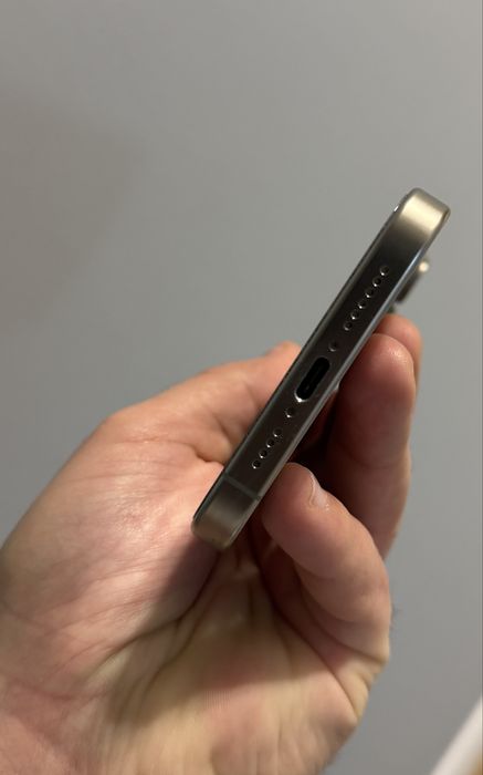 iPhone 15 Pro Max, 256GB, folosit