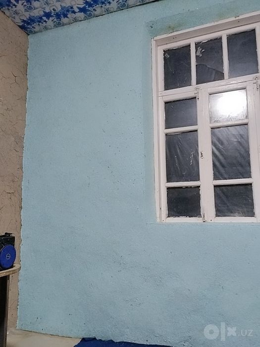 Navoiy viloyati Karmana tumani hazora 9 uyda uzumzor 28V uy sotiladi