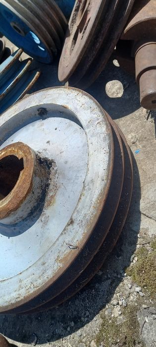 fulie diametru 350 mm 2 canale curea 22 mm