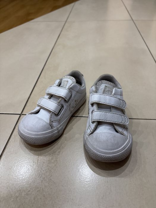 Кроссовки для девочки