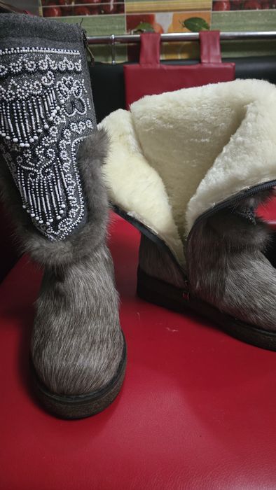 Продам зимние сапоги