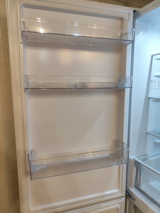 Продам холодильник Haier