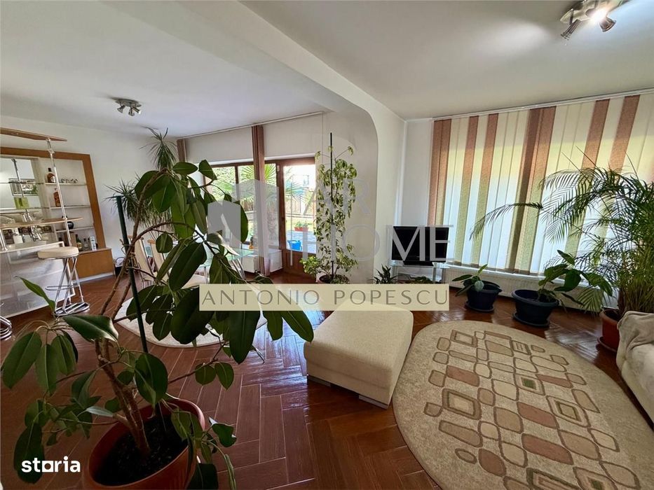 Vila 4 camere, in Ploiesti, zona Albert.