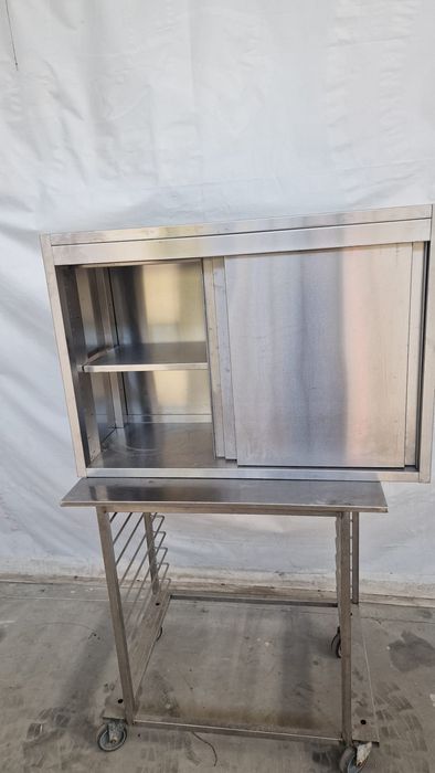 Немски шкаф за стена изцяло от неръждаема стомана