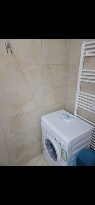 Închiriez ap. Muzeul Apei, Floresti  2 camere, 50mpparcare inclusă.