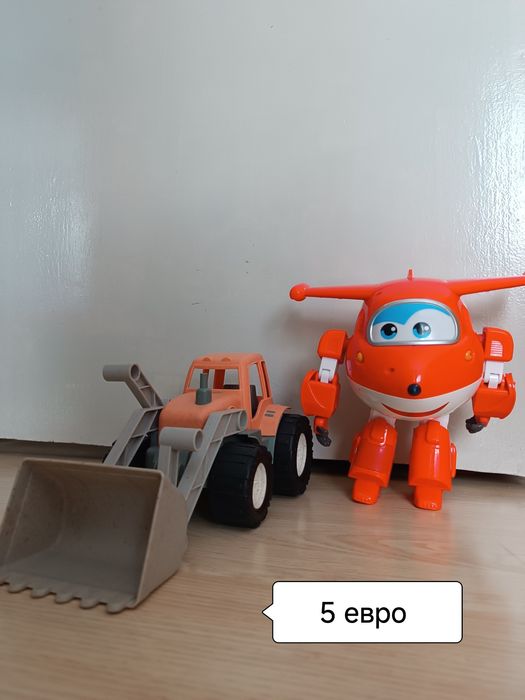 Продавам детски играчки
