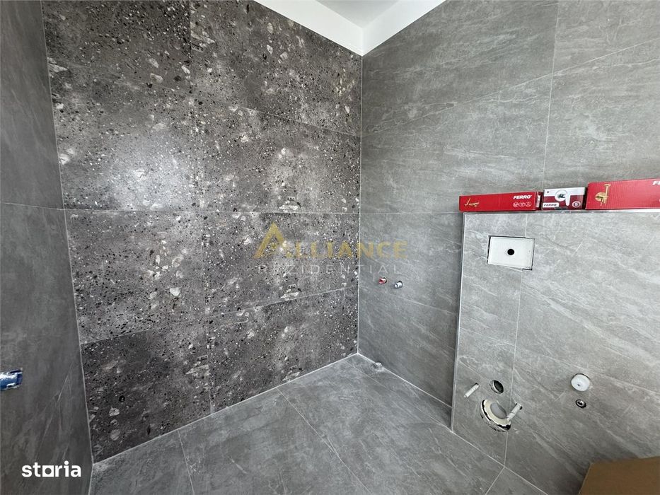 Vila tip DUPLEX 5 camere- 4 bai, curte 250 MP