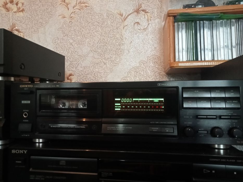 Магнитофон  ONKYO