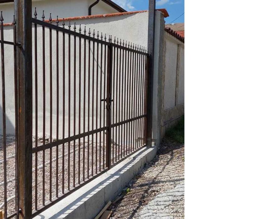 Метлни дворни врати и оградни пата