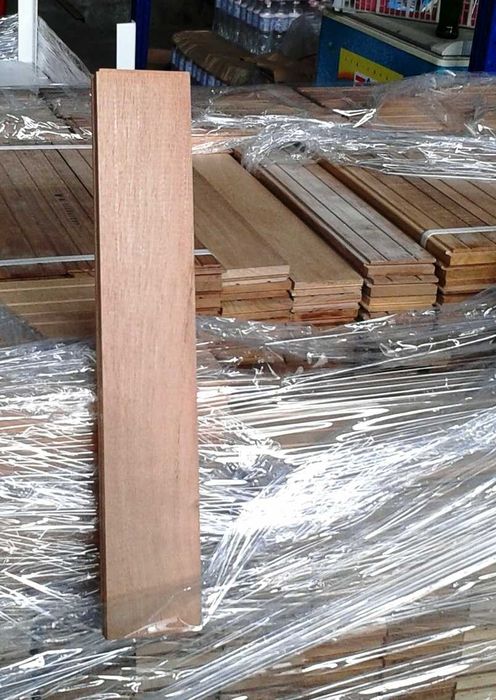 Паркет от орех в два размера