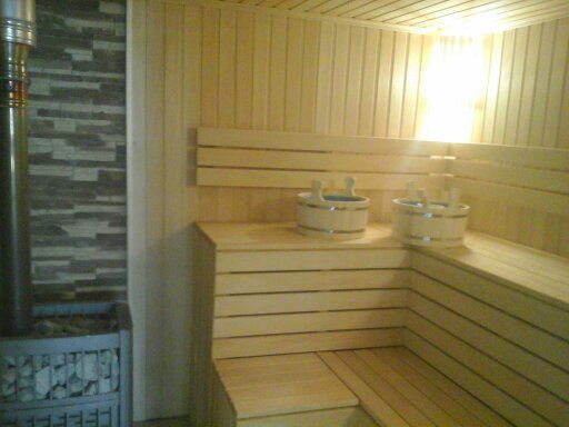 Поклейка обоев  , ремонт квартир.