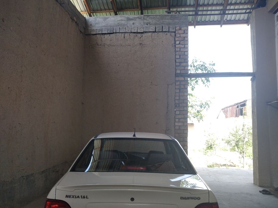 Нексия 2 сотилади