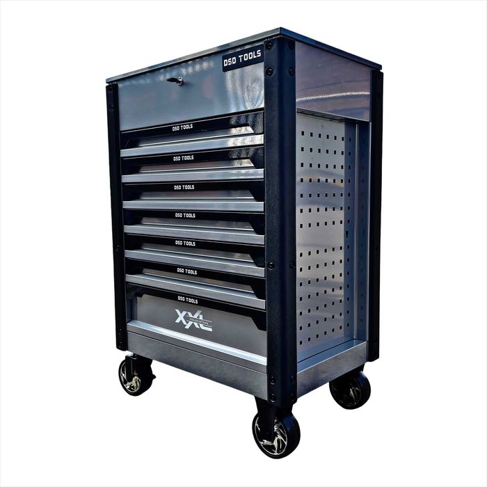 dulap metalic echipat cu truse de scule