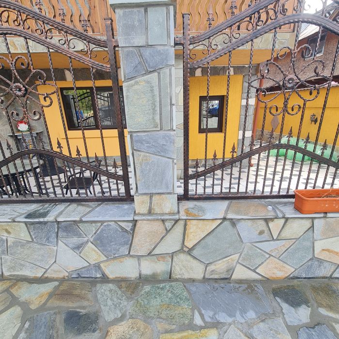 piatra naturală de munte pavaje Alei pietonale Garduri Soclu Stâlpi