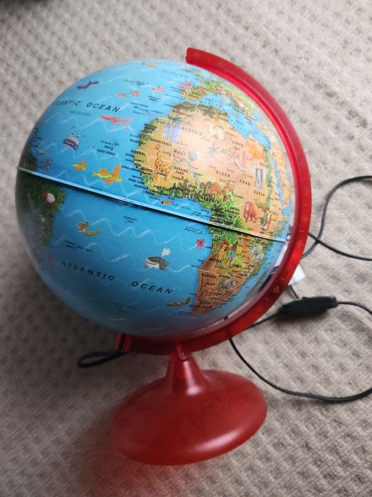 Veioza glob pământesc