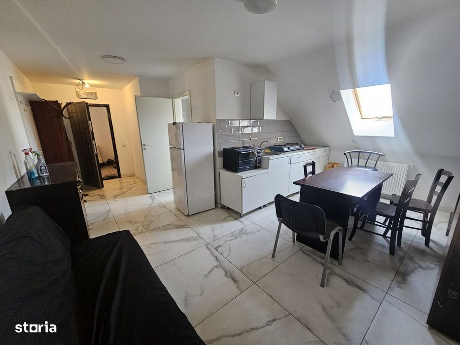 Apartament 3 camere Complex Studentesc - loc de parcare !!
