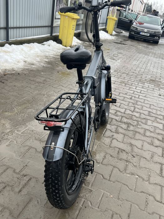 Vand bicigleta elegtrica mai multe detali in privat