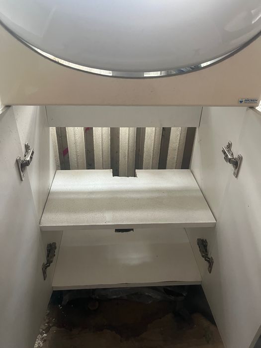 Умывальник с тумбой