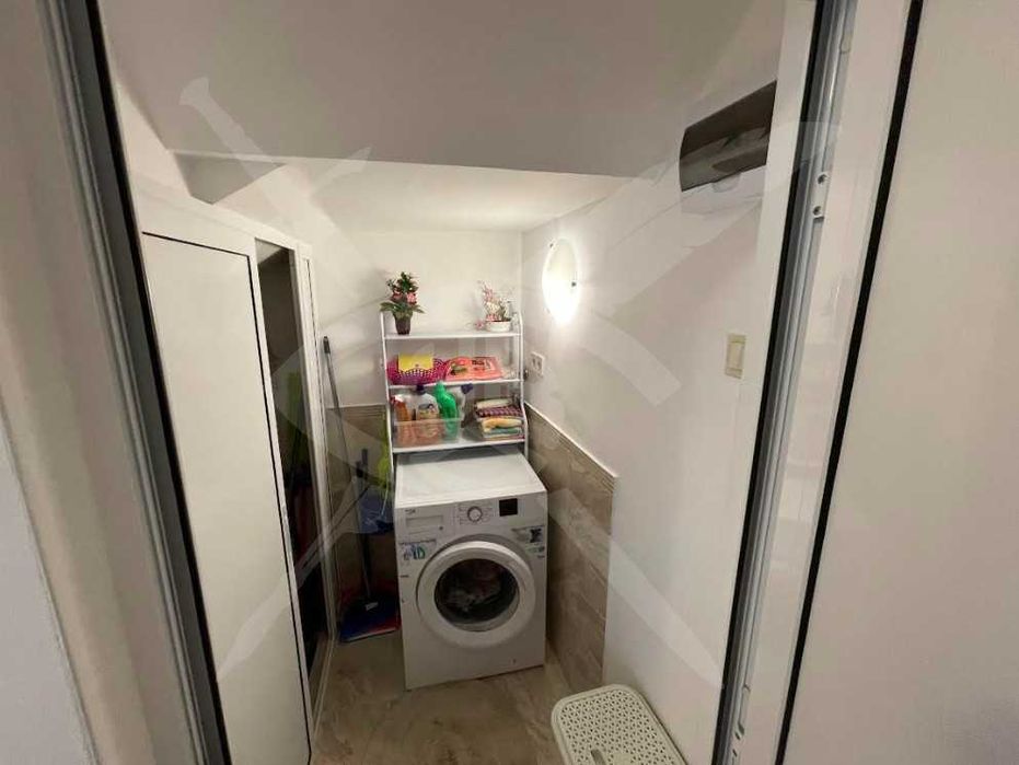 Къща - кв. Сарафово