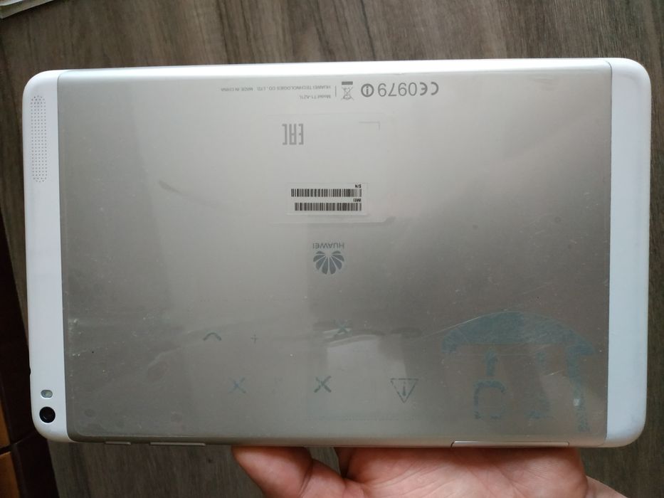 Планшет HUAWEI . Стоит защитное стекло,чехол книжка в подарок52000 тг.