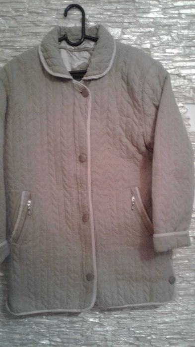 Продам курточку стёжка