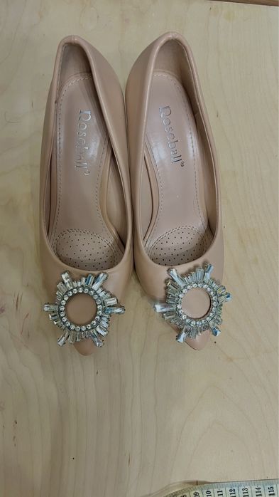 Туфли-лодочки 35р