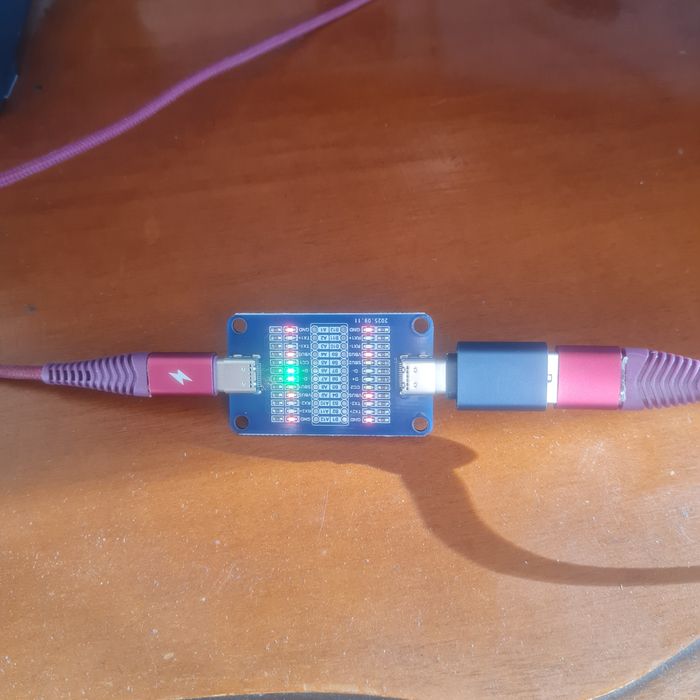 Тефтер за USB кабели