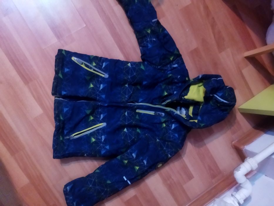 продается детская одежда на мальчика