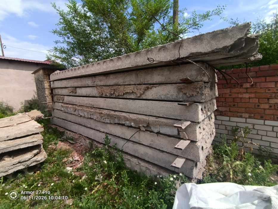 Продаются плиты перекрытия 48. Блоки 4. Плиты 120×100×10.