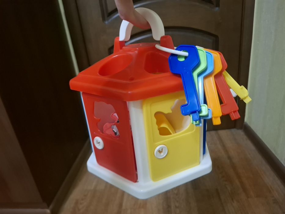 Продам развивающие игрушки от 2 лет