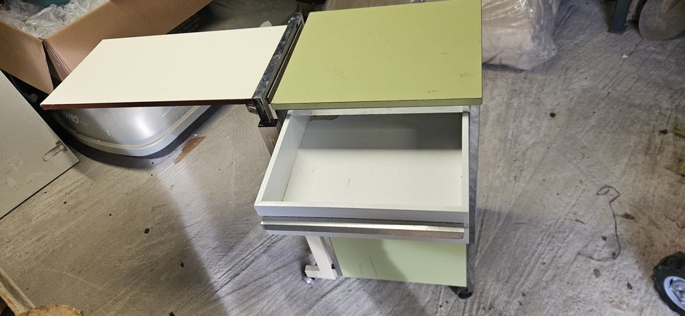 Vand noptiera spital