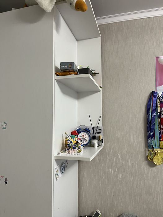 Продам шкаф угловой