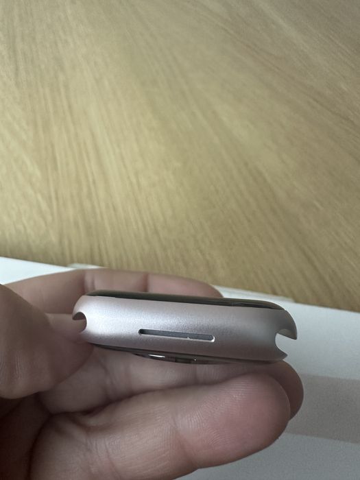Продавам Apple Watch S9 (9gen) 41mm неизползван