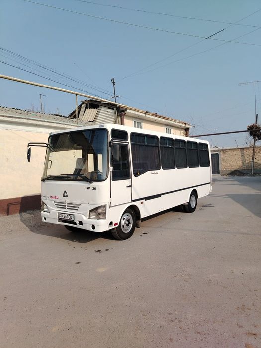 Isuzu Avtobus NP 26