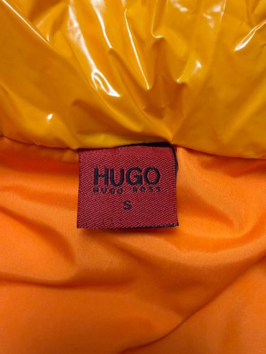Vând geacă Hugo