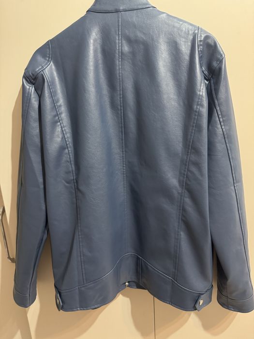 Продавам мъжко яке