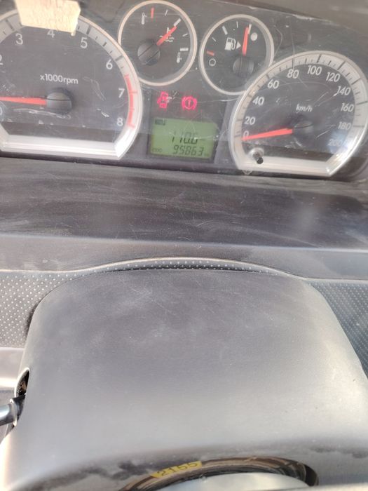 Neksiya 3 sotiladi 2 pozitsiya