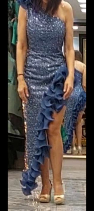 Официална  рокля