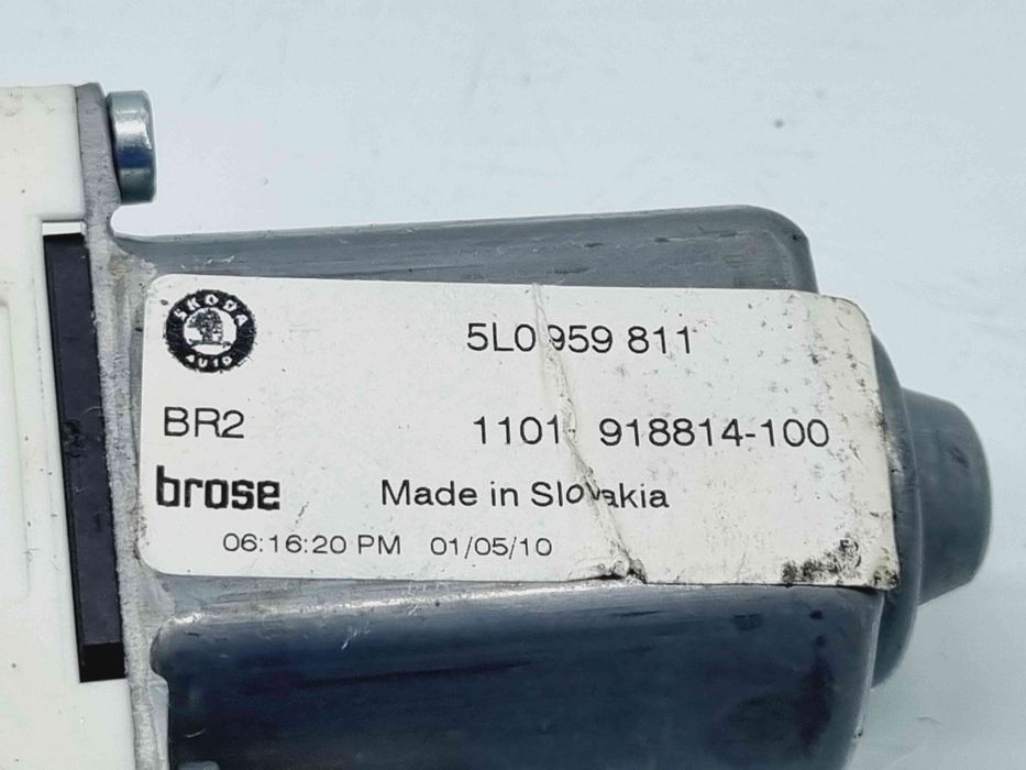 Motoras geam stanga spate Skoda Yeti (5L) [Fabr 2009-2020] 5L0959811