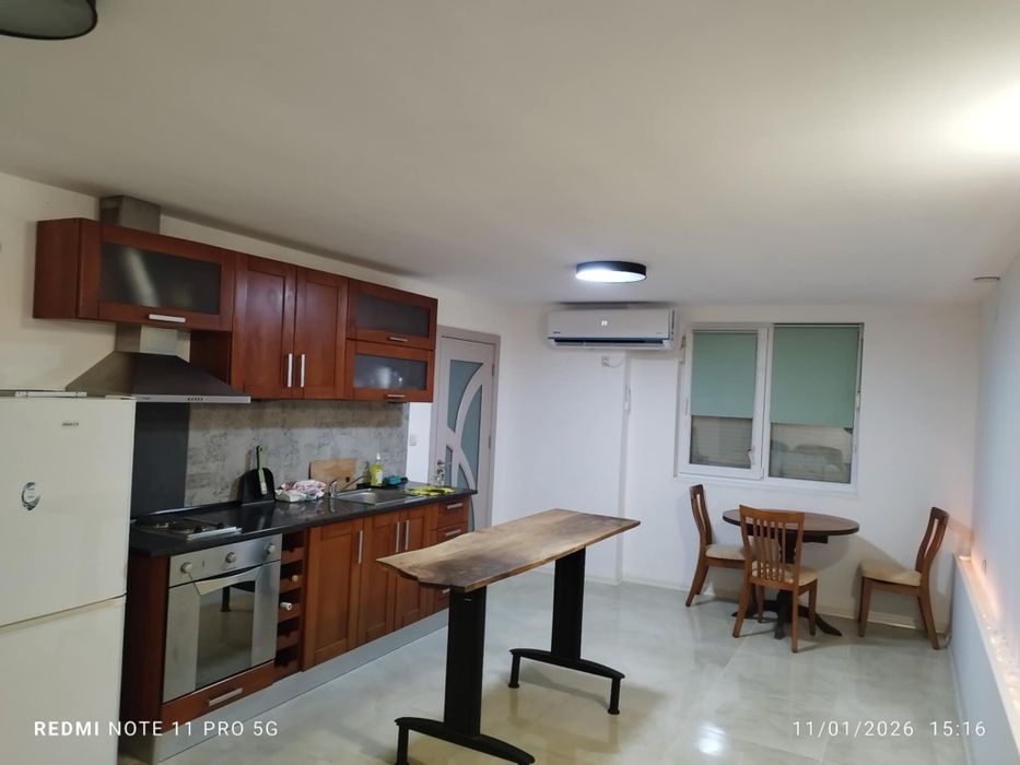 Дава се под наем Къща в Разград, Варош - 240 кв.м за 348.84 € - Снимка #3