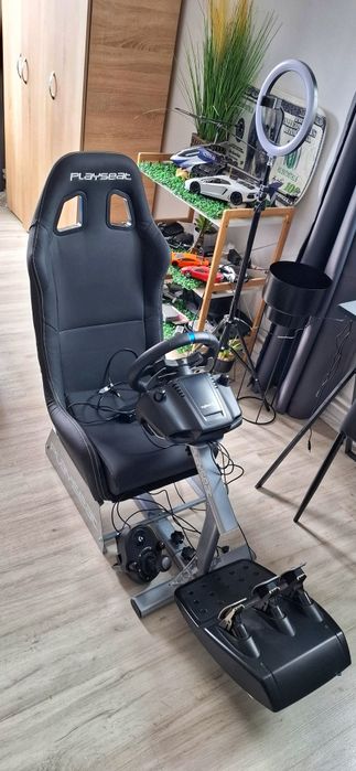 Volan Logitech G29 + pedale + schimbator nou