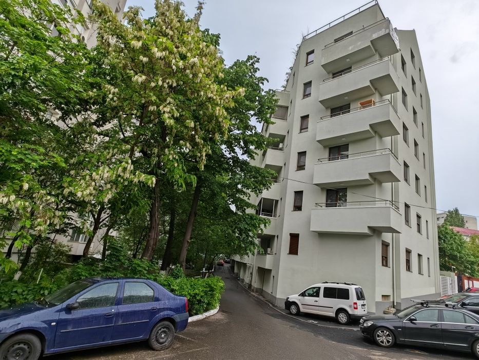 Apartament 2 camere premium de închiriat – 55 mp | Bloc nou 2024 | Terasă generoasă | 5 minute de metrou Titan | Vedere către Parcul Titan