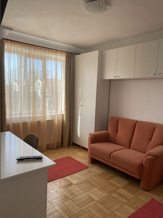 Închiriere apartament 2 camere – Pitești, ultra-central