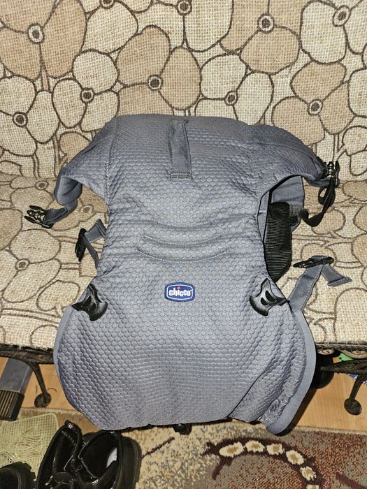 Marsupiu bebe - chicco