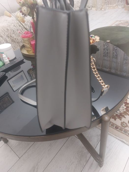 Нова,оригинална чанта на River island,удобна,практична,стилна