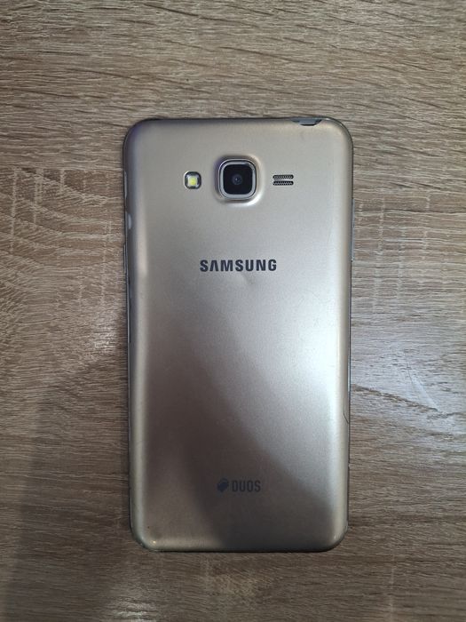Samsung galaxy J7/16Gb