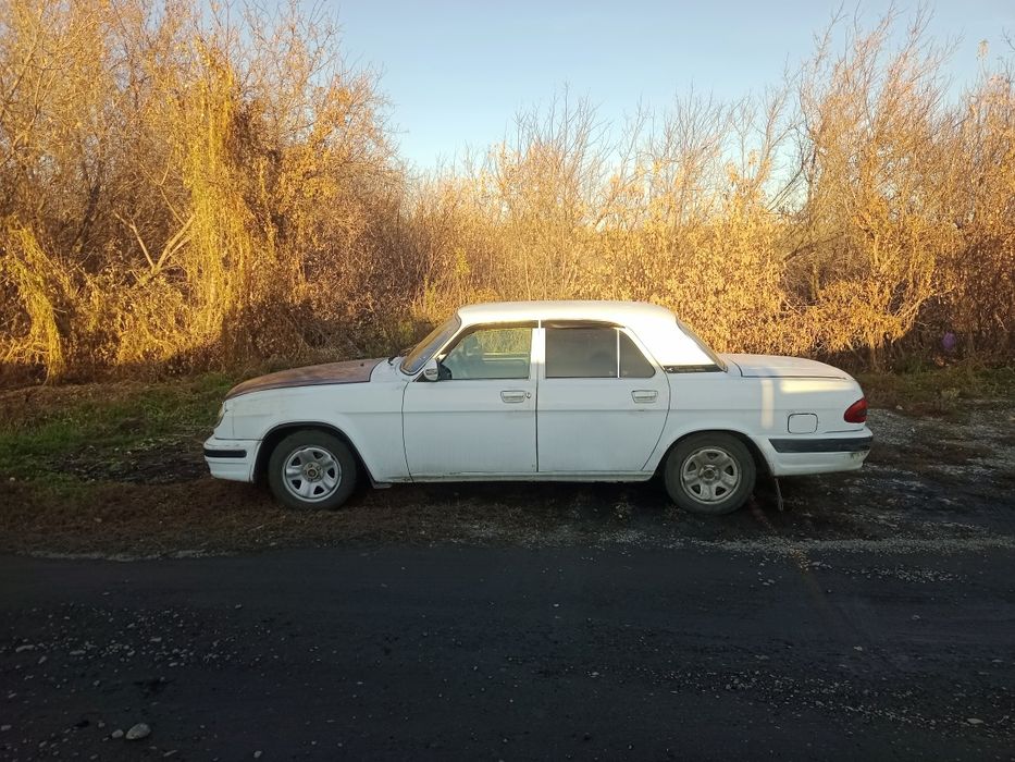 Продам машину Волга