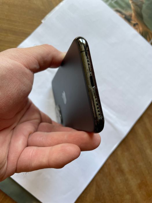 IPHONE 11 pro 64 gb black